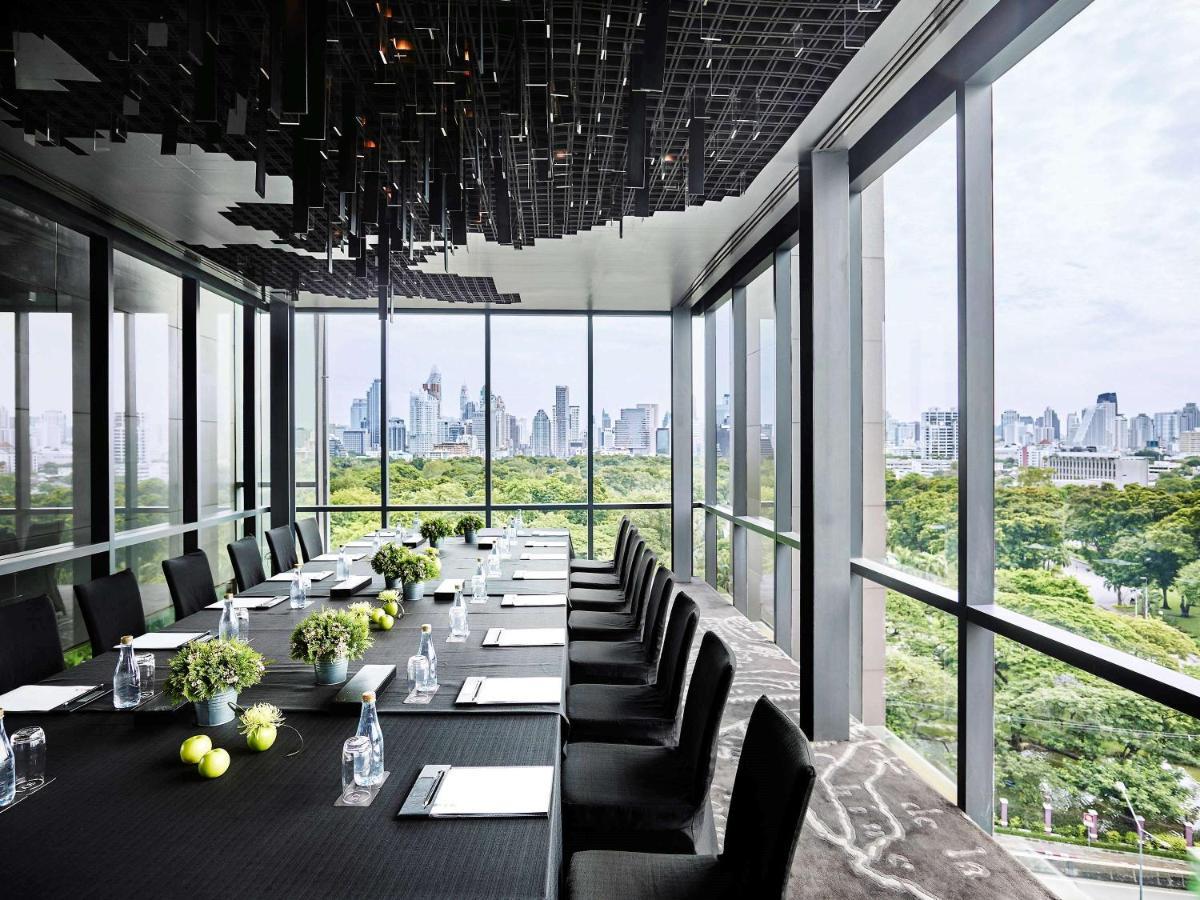 Hotel So/ Bangkok Esterno foto Meeting room at the hotel